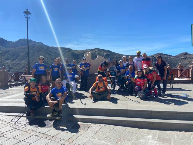 Foto de grupo del Encuentro de Senderismo en Tejeda