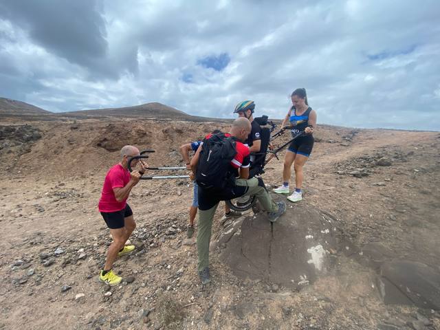 Paso técnico sobre la roca volcánica